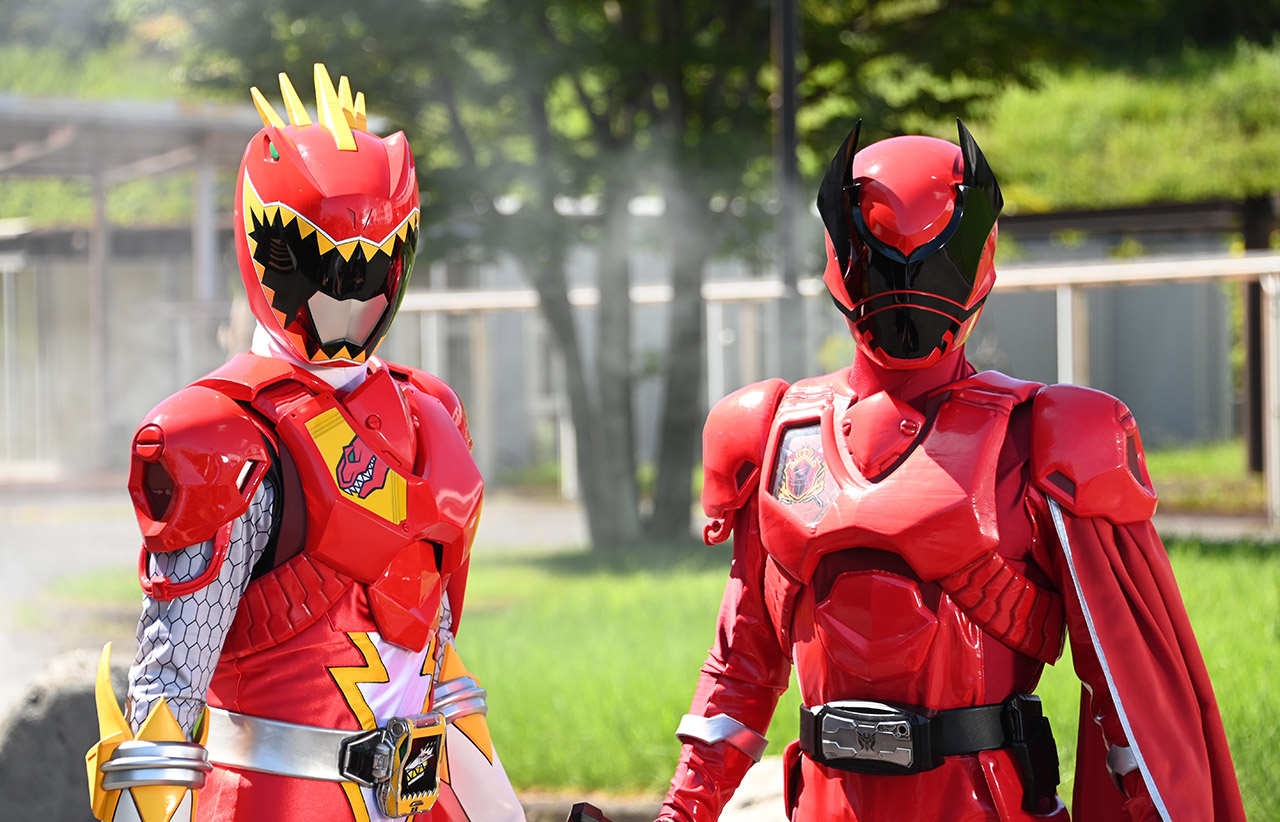 最強コラボ! 『王様戦隊キングオージャー』が、『獣電戦隊キョウ
